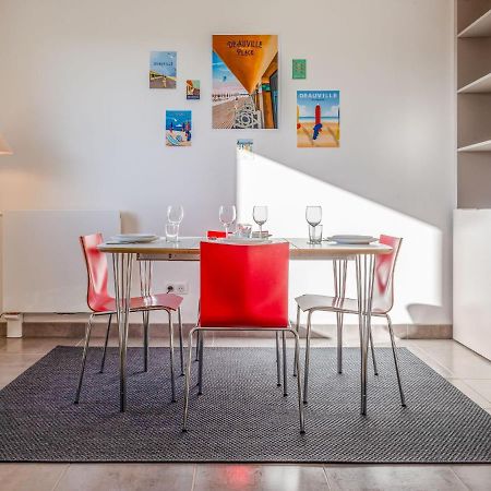 Apartment Les Arts-2 By Interhome Deauville Luaran gambar