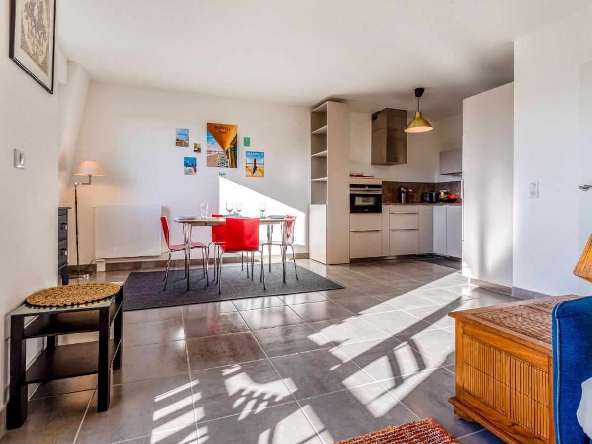 Apartment Les Arts-2 By Interhome Deauville Luaran gambar